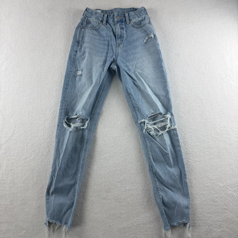 American Eagle Curvy Mom Jeans Light Wash Distressed Raw Hem Size 000 Strigid